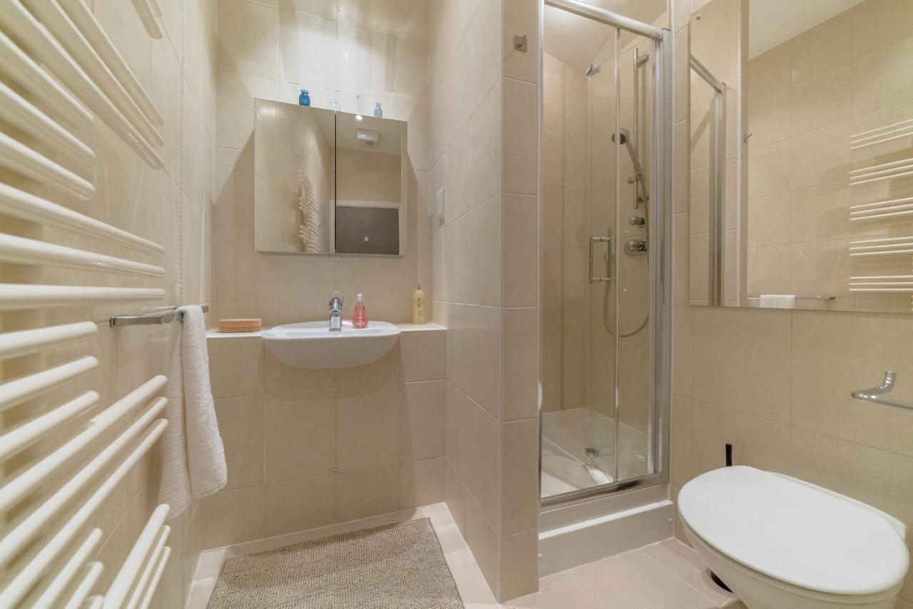 Huge & Central 3 Bedr, 4 Beds, 2,5 Bath Covent Gdn London Exteriör bild
