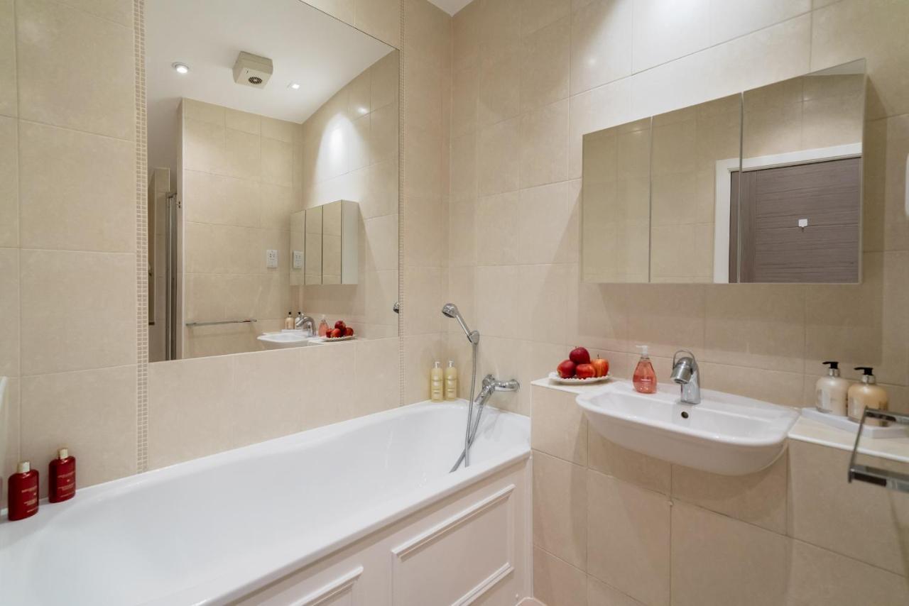 Huge & Central 3 Bedr, 4 Beds, 2,5 Bath Covent Gdn London Exteriör bild